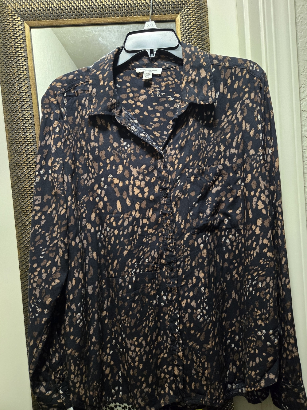 BeachLunchLounge Brand-Black & Tan Leopard-Print Button-Up Shirt